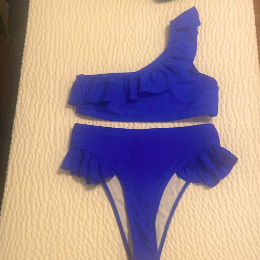NWOT ROYAL BLUE BIKINI SZ MEDIUM